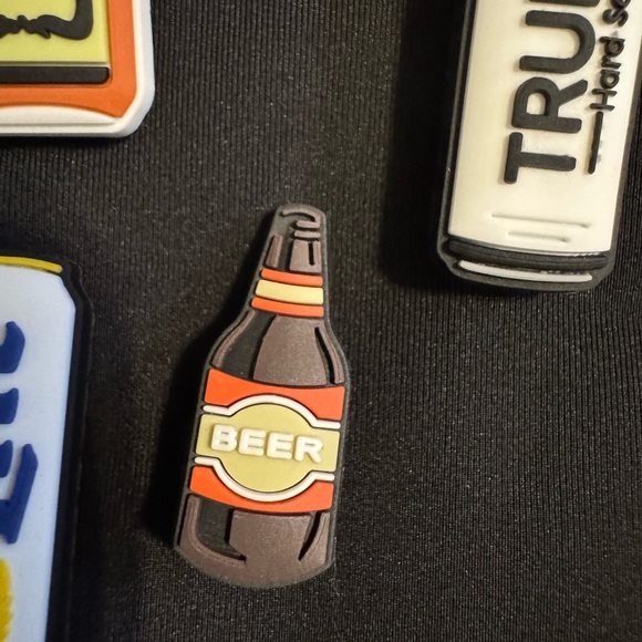 CROCS Shoe Charms Alcohol - Set of 5 - Picture 6 of 9